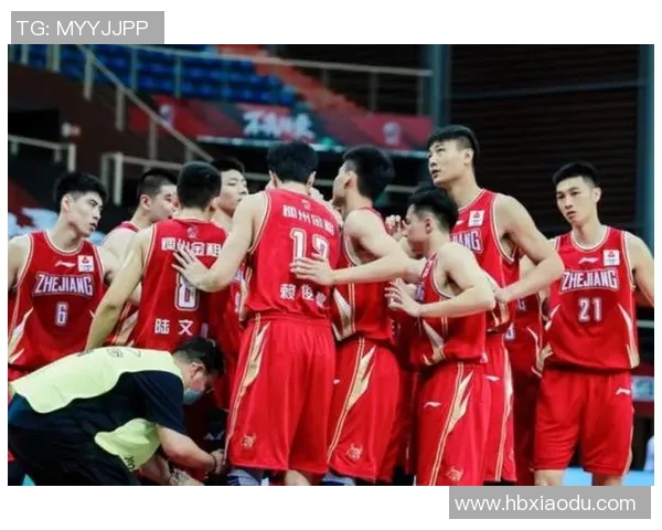 重庆篮球队区域防守解析:深度剖析战术与执行力的完美结合 重庆篮球队区域防守解析:深度剖析战术与执行力的完美结合